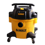 DEWALT 6 gal Wet/Dry Portable Vacuum
