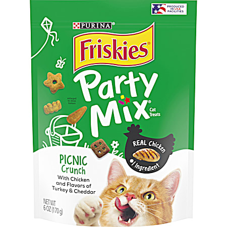 Purina Friskies Party Mix Picnic Crunch  6 oz w/ Real Chicken Cat Treats