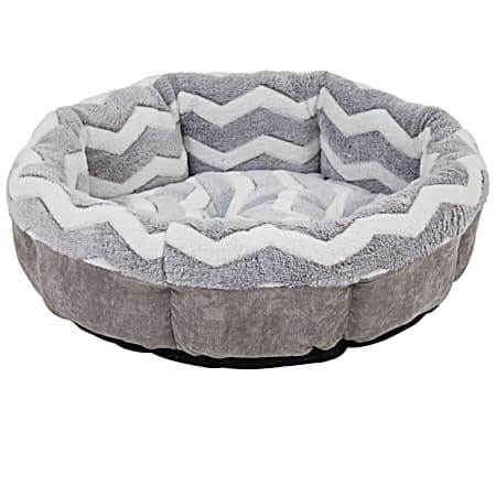 21 in Shearling Gray SnooZZy Hip as a Zig Zag Round Dog Bed