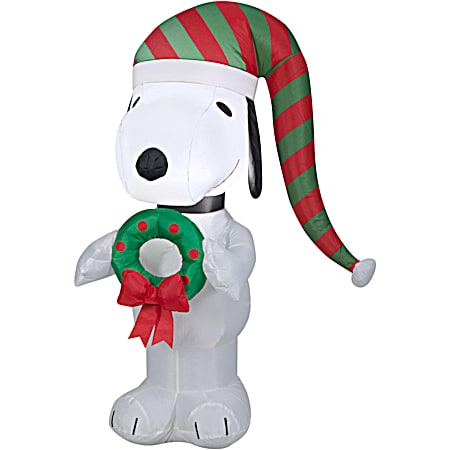 Small Airblown Snoopy Holding Wreath Inflatable