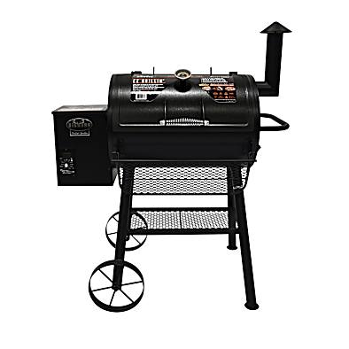 711 Pellet Grill and Smoker by Big Horn at Fleet Farm