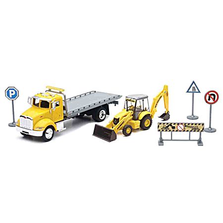 1/43 Scale Peterbilt Roll-Off Truck & New Holland Equipment Playset - Assorted