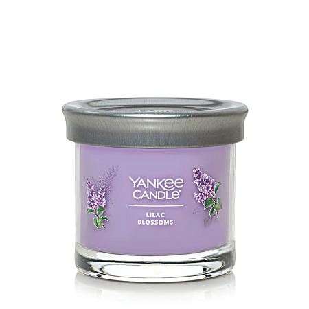 4.3 oz Lilac Blossoms Signature Small Tumbler Candle