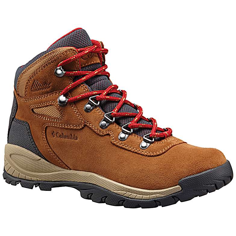 Fleet farm hiking boots 2025