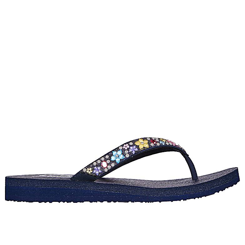 Fleet farm sandals shop